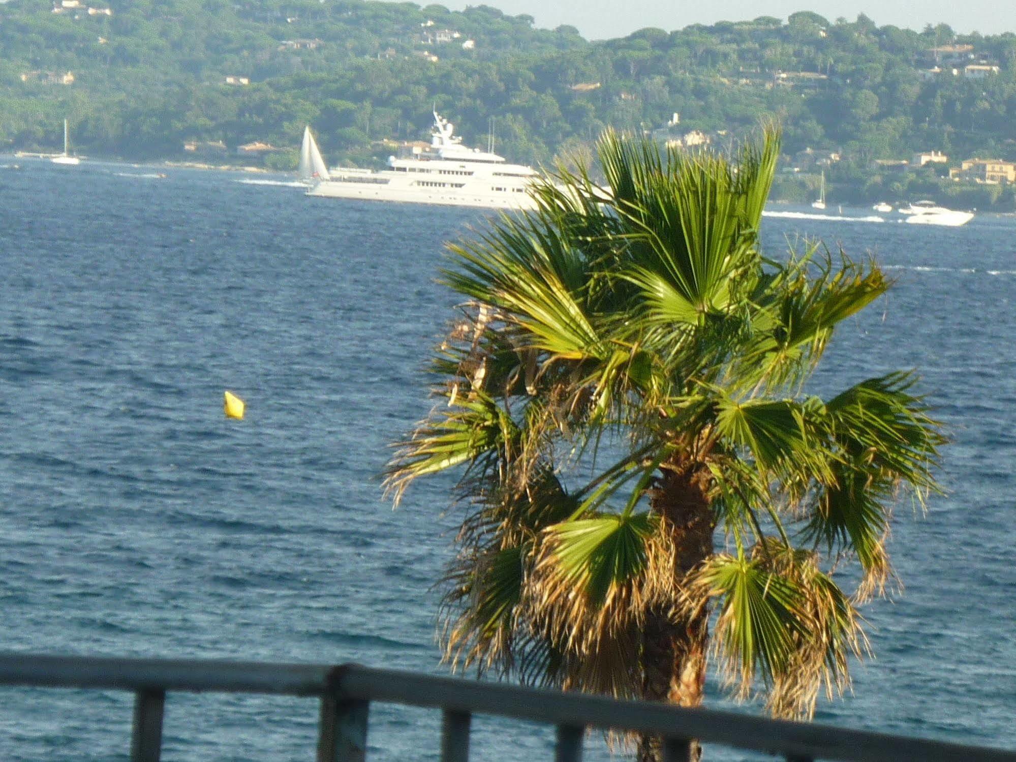 Hotel Martinengo Sainte-Maxime Exterior photo