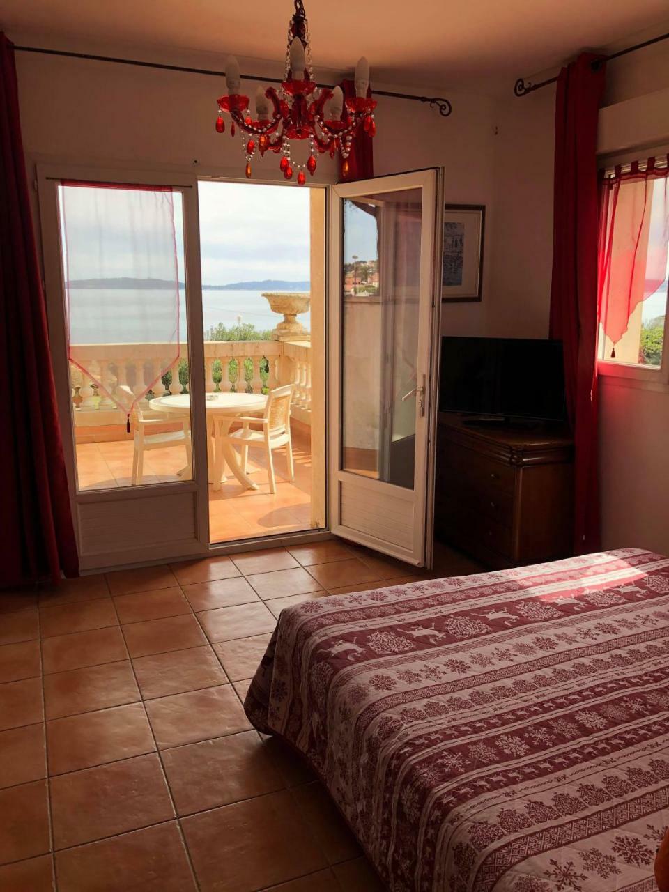 Hotel Martinengo Sainte-Maxime Exterior photo